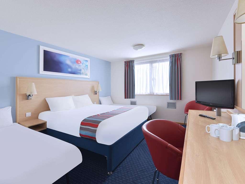 Travelodge Birmingham Σάτον Κόλντφιλντ Δωμάτιο φωτογραφία